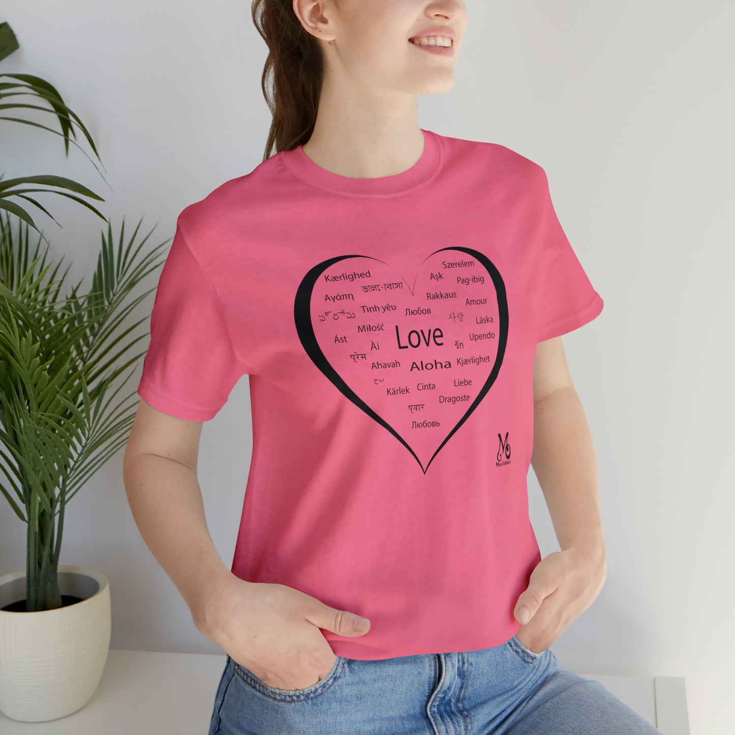 Love Everyone - T-shirt