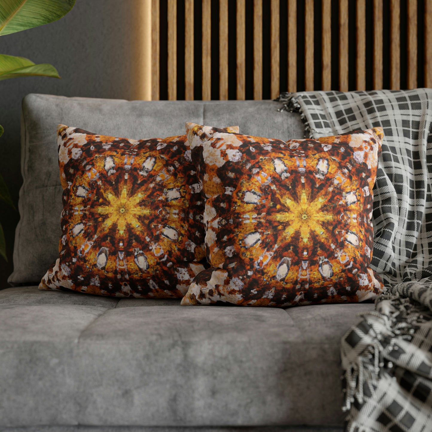 Psychedelic Scarlet - Pillow Cover